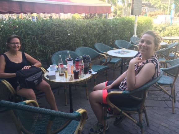 pauze voor Henrieke en Marja